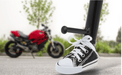 Soporte lateral divertido para motocicleta, Mini soporte de pie de zapato de lona - Quierox - Tienda Online