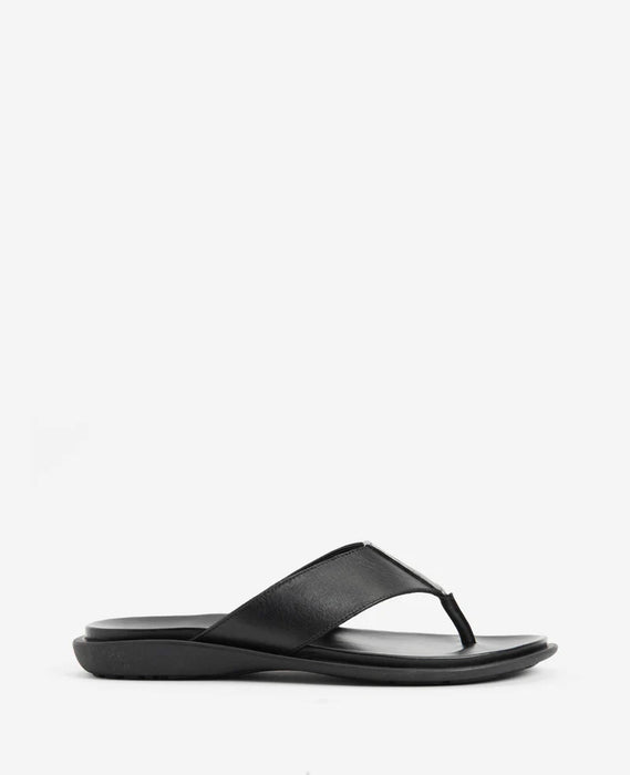 Sandalias planas de cuero negro Kenneth Cole Sand