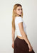 Stradivarius Camiseta básica de corte entallado en color amarillo pastel - Quierox - Tienda Online
