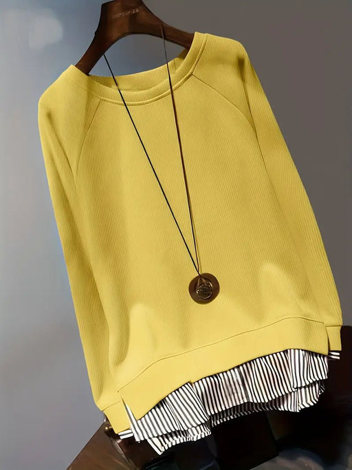 Sudadera de mujer color mostaza con mangas a rayas en contraste - Quierox - Tienda Online