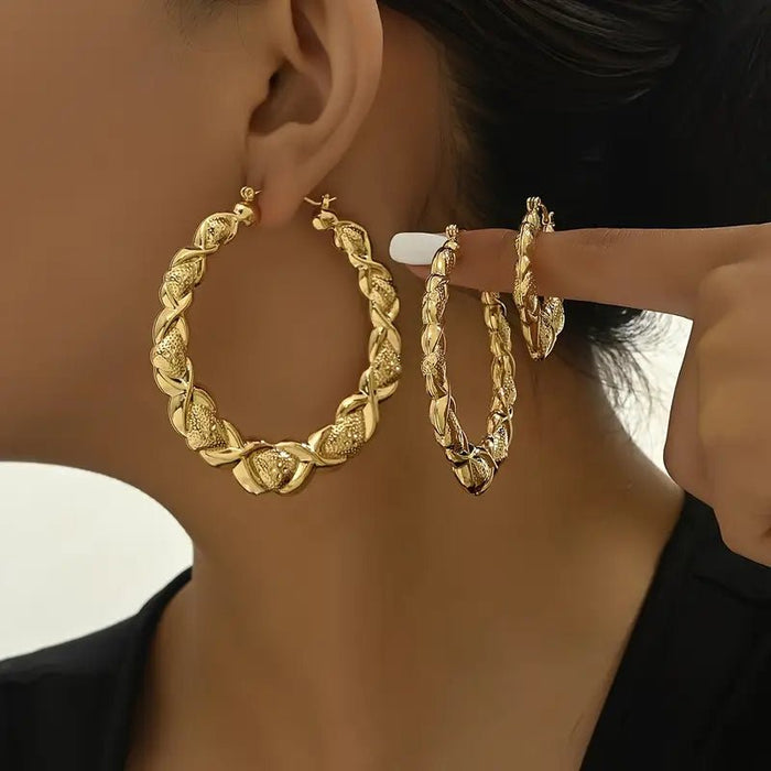 Un Par de aretes de metal de moda de viento de lujo con temperamento para mujeres - Quierox - Tienda Online