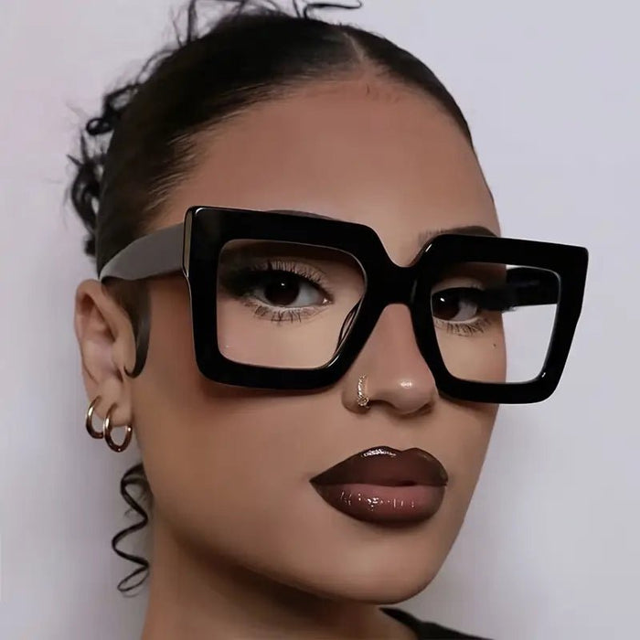 Un par de lentes cuadrados de marco grueso para mujer, elegantes y sencillos - Quierox - Tienda Online