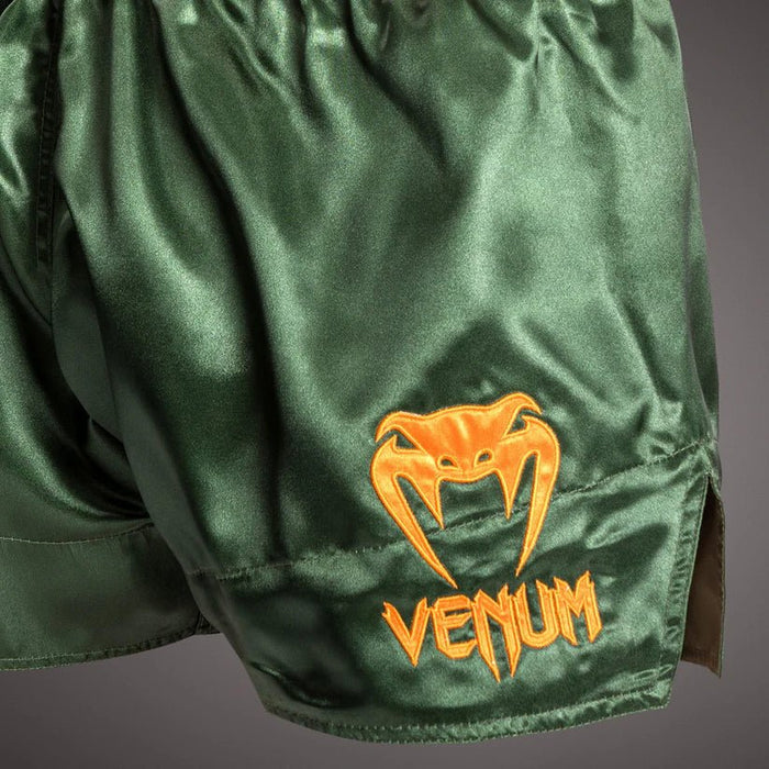 Venum Classic Pantalón corto de Muay Thai - Verde/Negro/Dorado - Quierox - Tienda Online