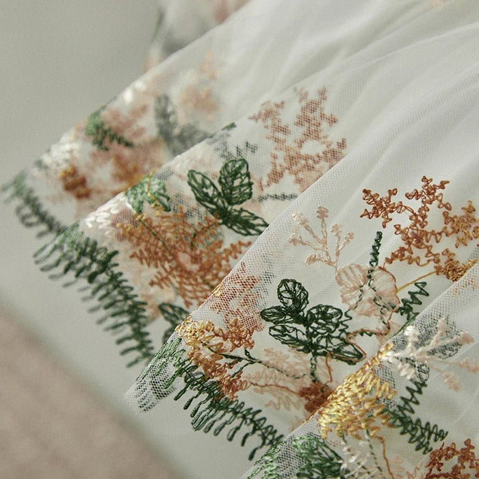 Vestido de bebé niña con bordado floral, punto acanalado y volantes - Quierox - Tienda Online