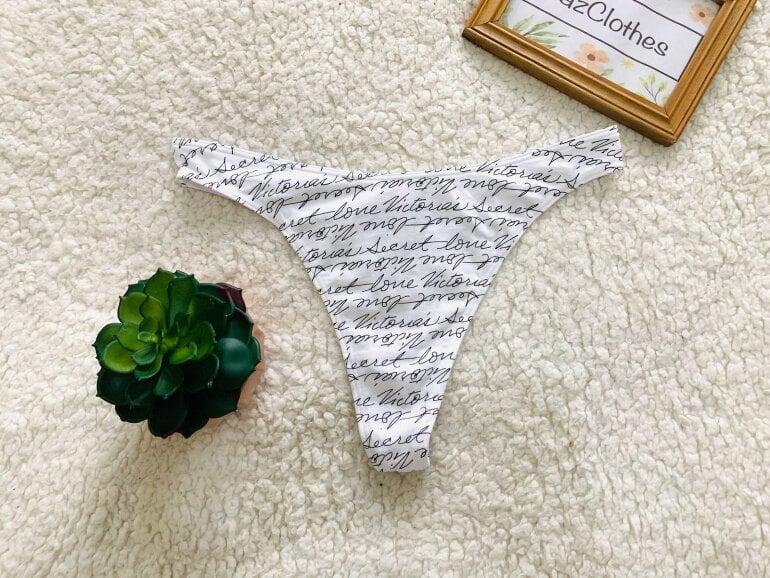Victoria's Secret Tanga blanca con letras - Quierox - Tienda Online