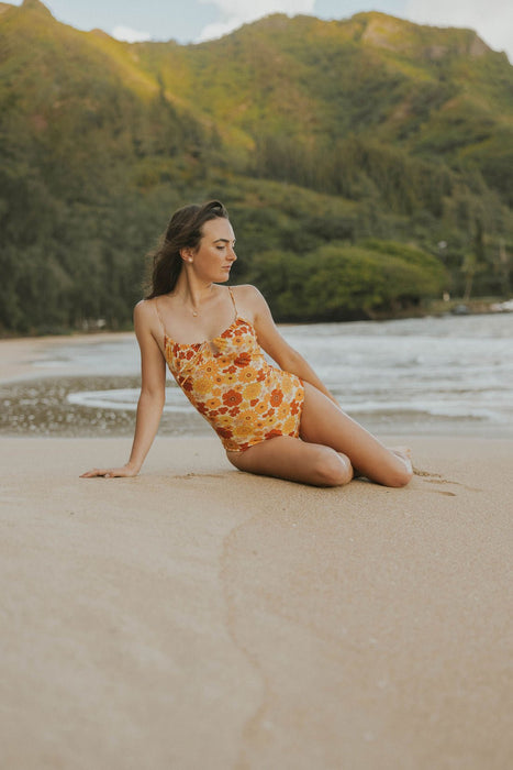 BAÑADOR DE UNA PIEZA FLORA - Quierox - Tienda Online