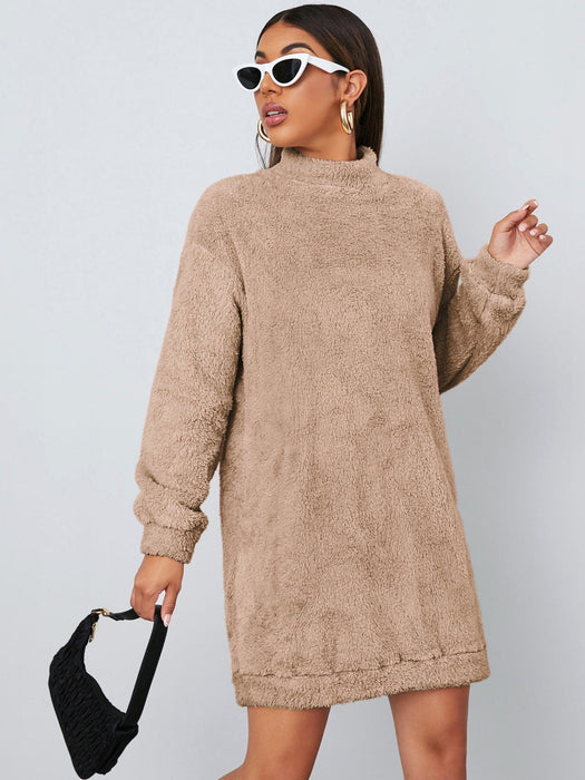 SHEIN EZwear Vestido sudadera teddy de cuello alto - Quierox - Tienda Online