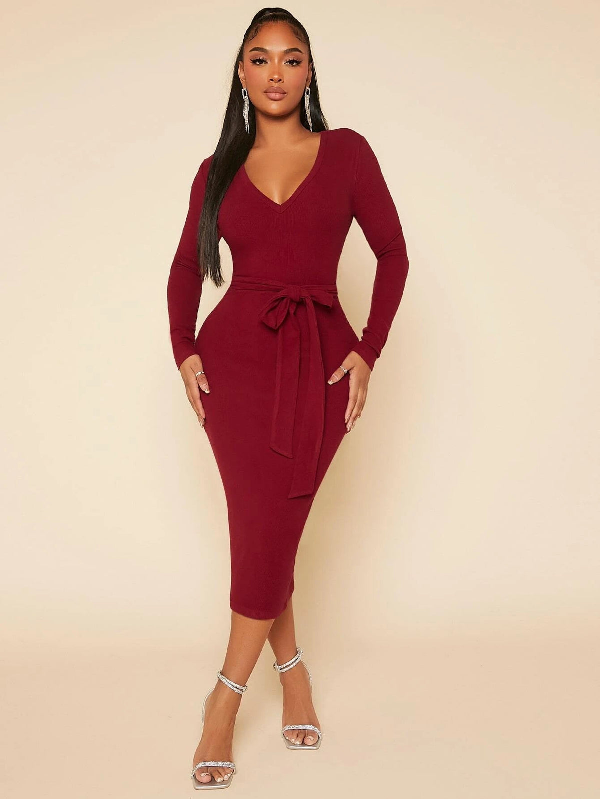 SHEIN SXY pieza Vestido ajustado con cinturón de cuello en V